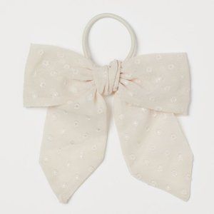 H&M BLUSH CHIFFON LIKE BOW HAIR TIE W DOTS NEW